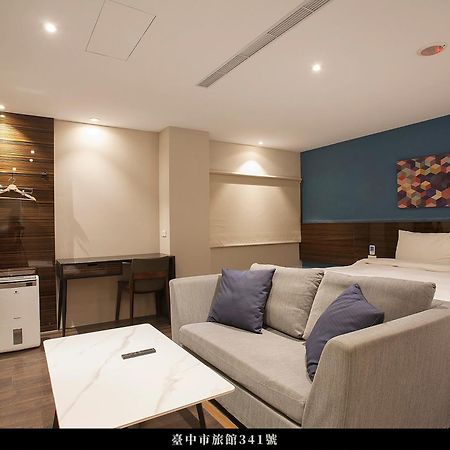 P&F Hotel Taichung Exteriör bild
