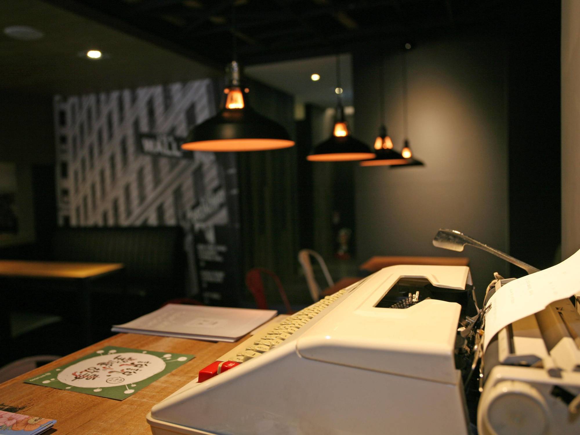 P&F Hotel Taichung Exteriör bild